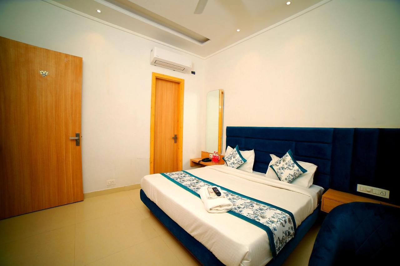 Hotel Diamond View Amritsar Eksteriør billede