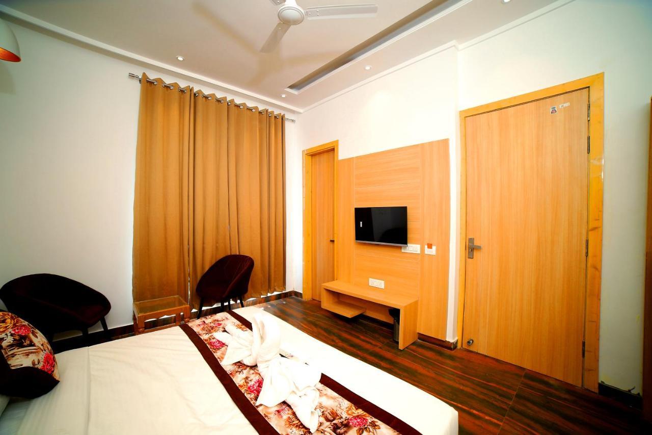 Hotel Diamond View Amritsar Eksteriør billede