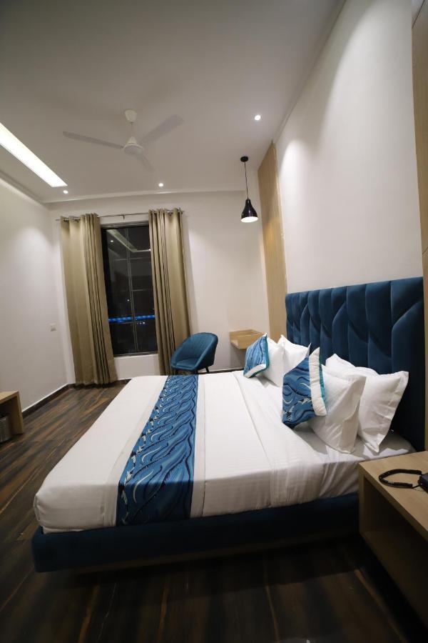 Hotel Diamond View Amritsar Eksteriør billede