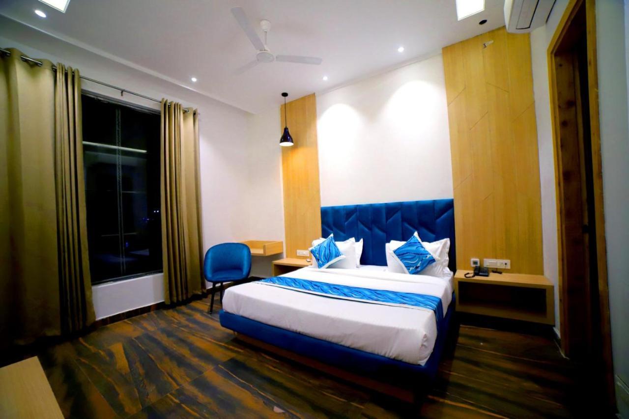 Hotel Diamond View Amritsar Eksteriør billede
